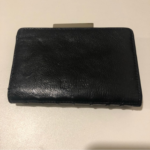 Kenneth Cole Reaction Wallet Womens - Picture 2 of 6
